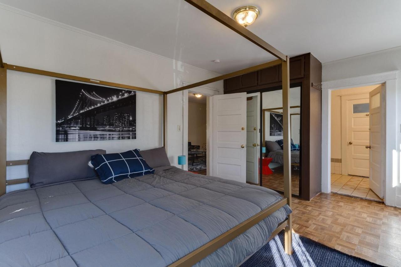 Angeles 3 Bedroom Charmer Large Hébergement de vacances Los Angeles